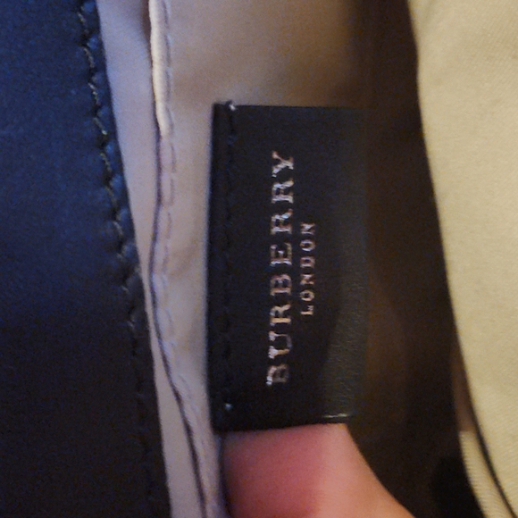 Black London python Burberry clutch/shoulder - Picture 3 of 5